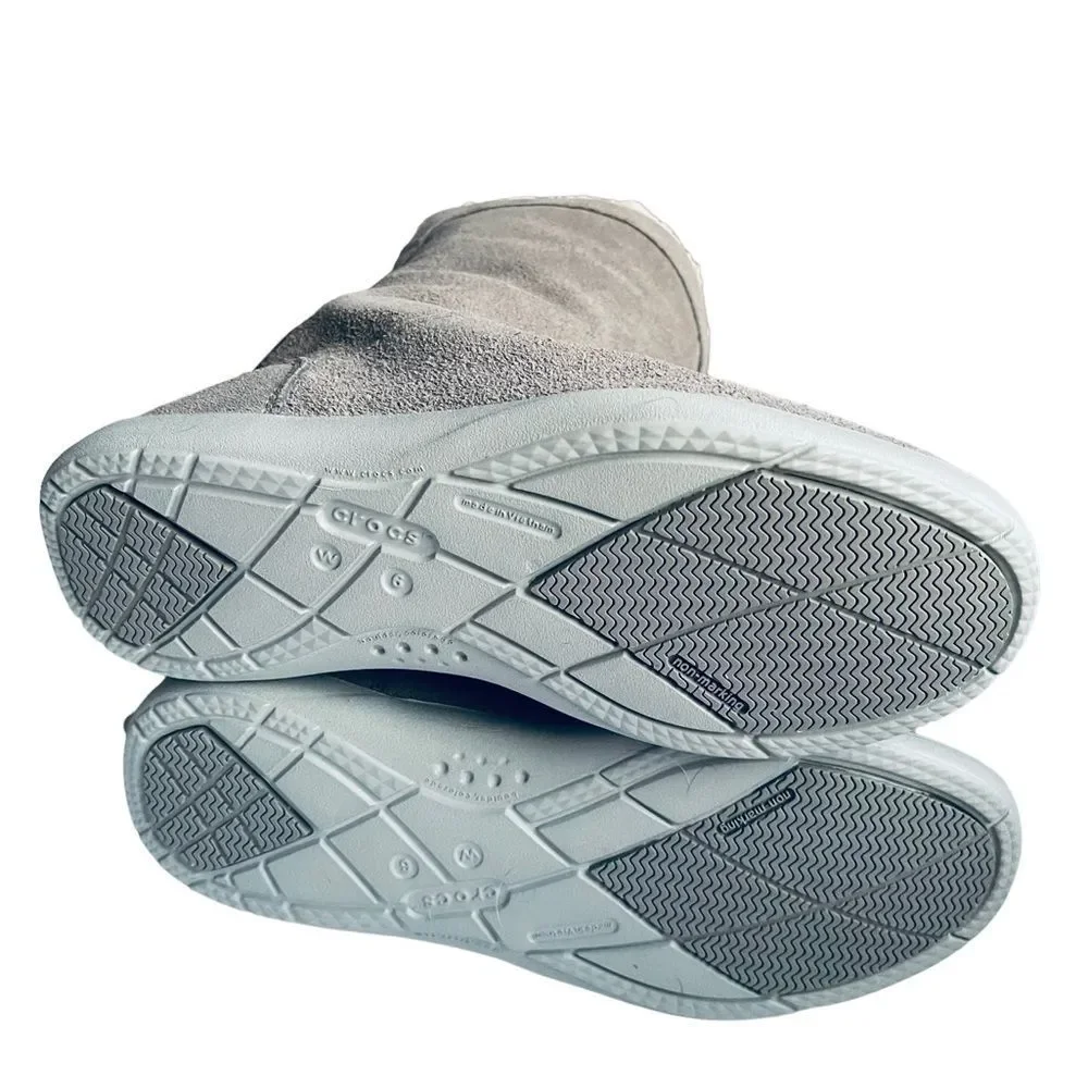NIB Crocs Adela Foldover Fuzz Bootie 6 Smoke‎ Gray
